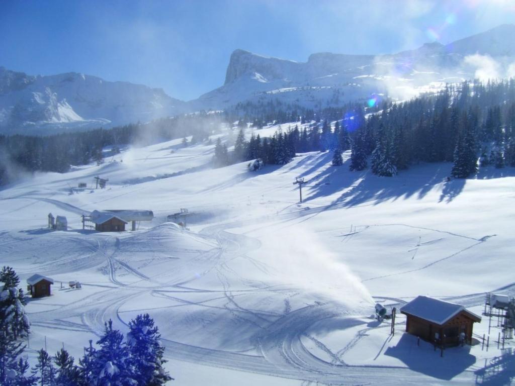 Studio Aux Pieds Des Pistes Saint-Étienne-en-Dévoluy Екстериор снимка